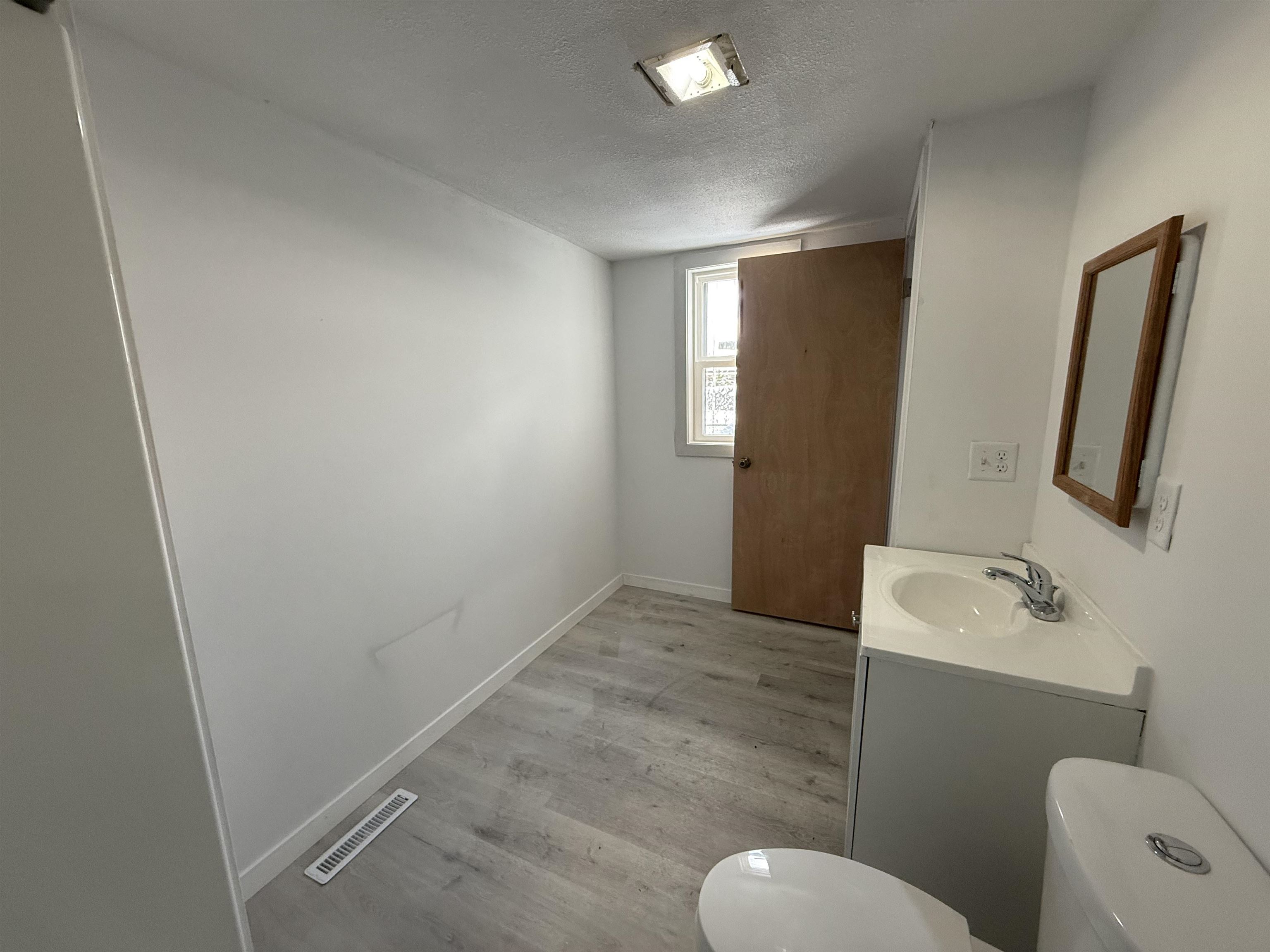 313 East Center Street Shawano, WI 54166 - Photo 9 of 26