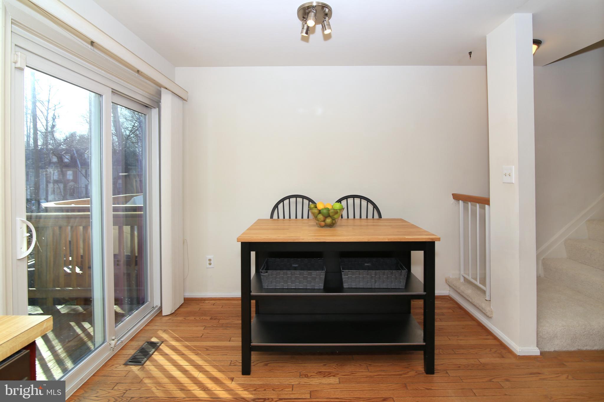 8490 Springfield Oaks Drive Springfield, VA 22153 - Photo 12 of 36 Breakfast Area
