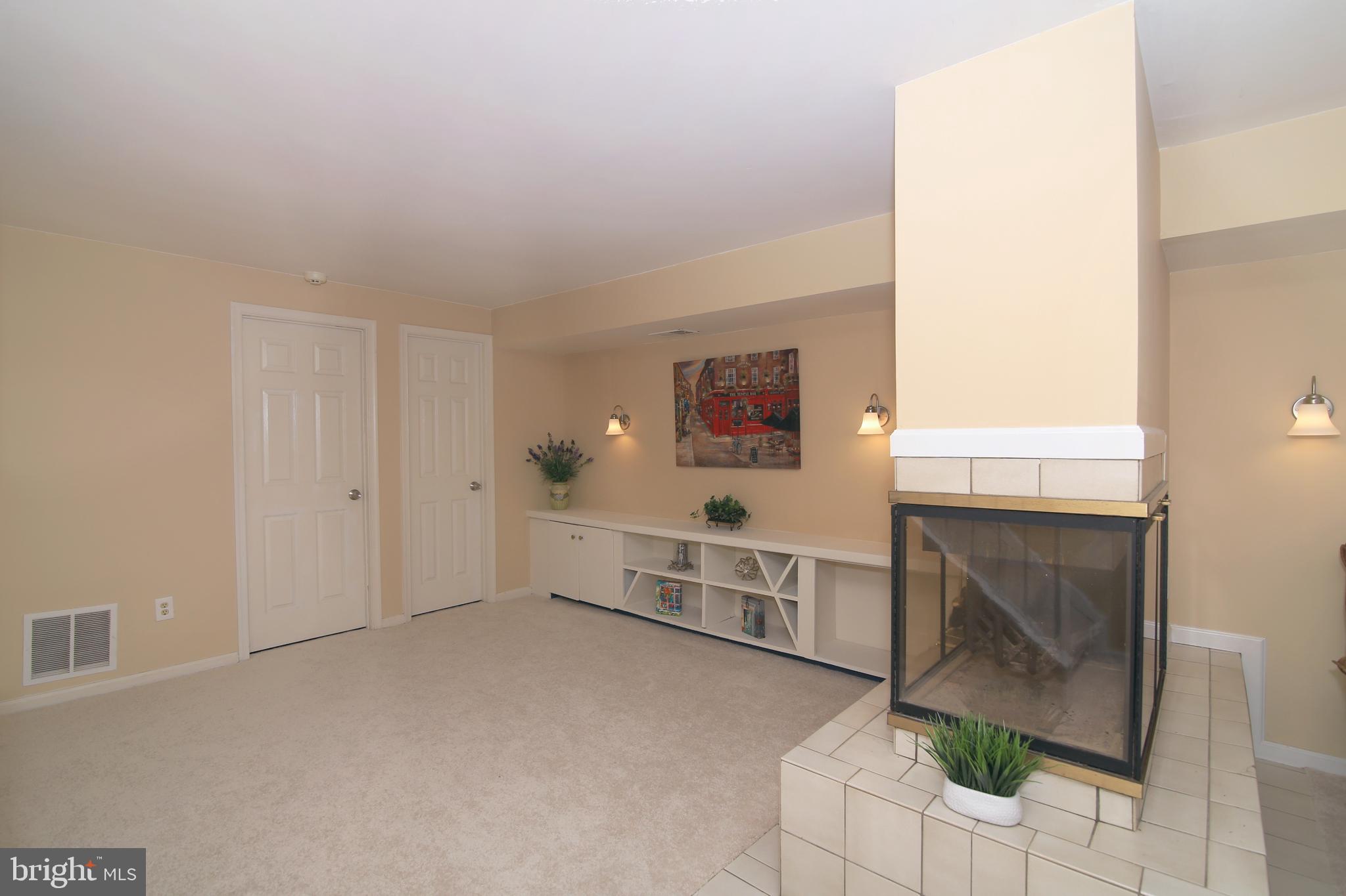 8490 Springfield Oaks Drive Springfield, VA 22153 - Photo 27 of 36 Family Room