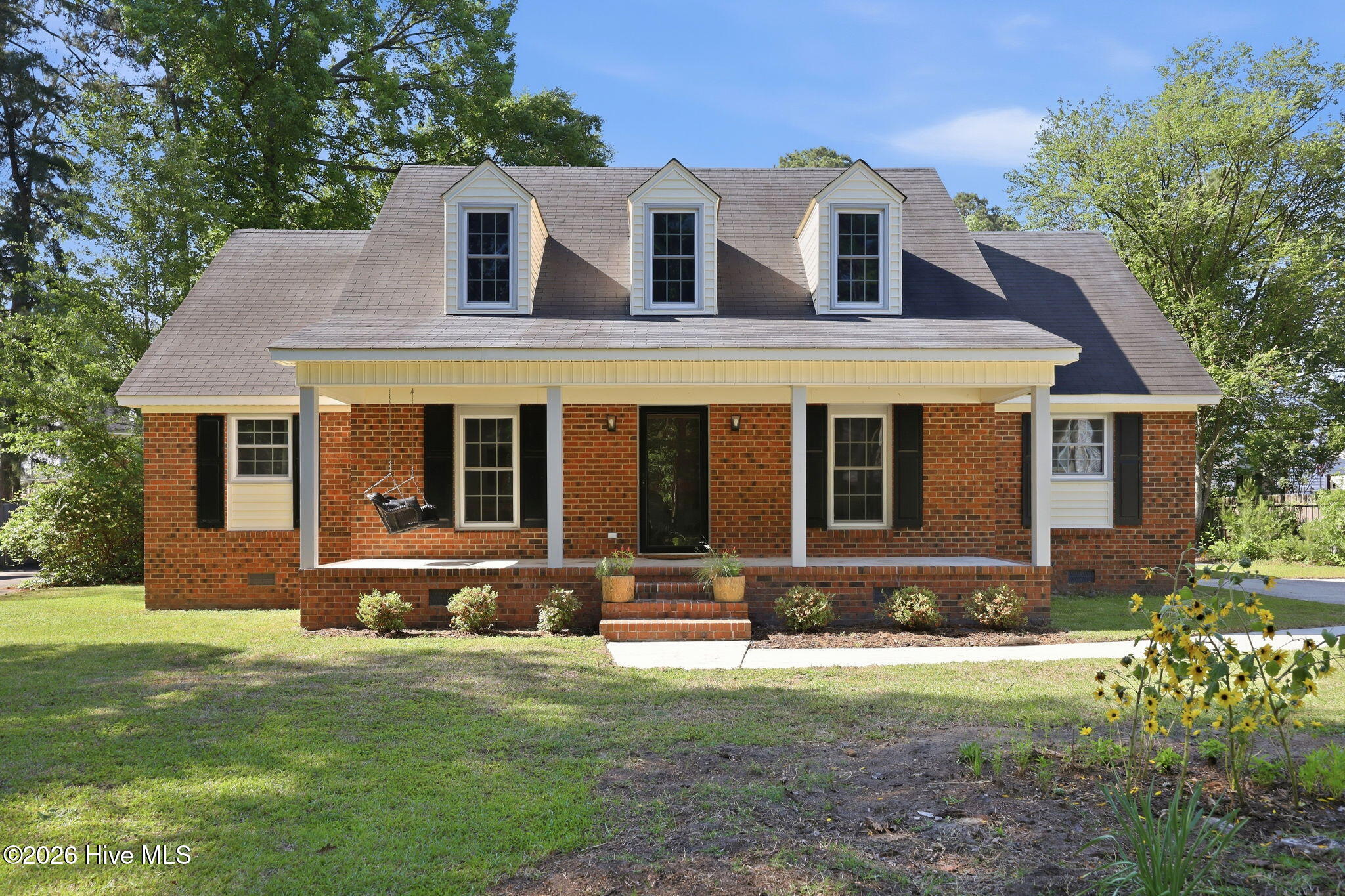 405 Cedarhurst Road Greenville, NC 27834 - Photo 3 of 42 Front