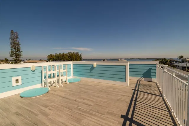 $2,870,000 | 2410 Avenue B, Bradenton Beach, FL 34217