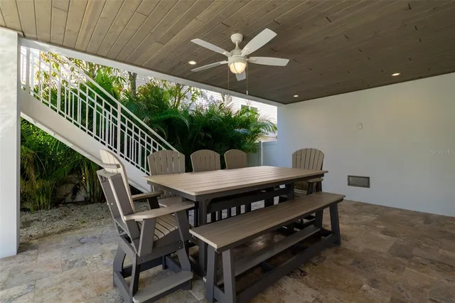 $2,870,000 | 2410 Avenue B, Bradenton Beach, FL 34217