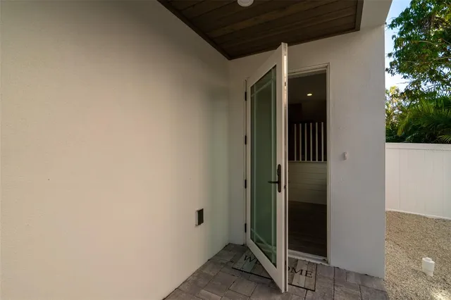 $2,870,000 | 2410 Avenue B, Bradenton Beach, FL 34217