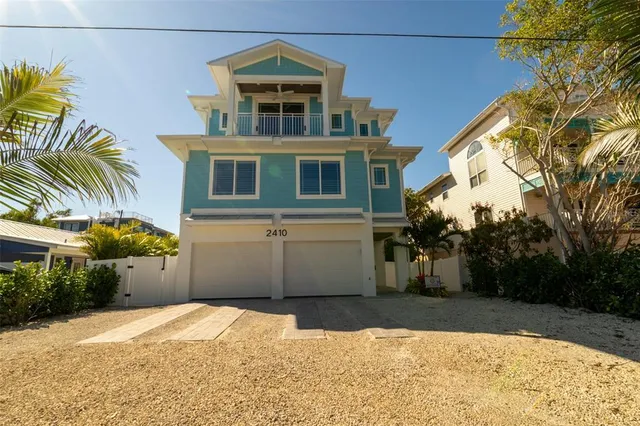 $2,870,000 | 2410 Avenue B, Bradenton Beach, FL 34217