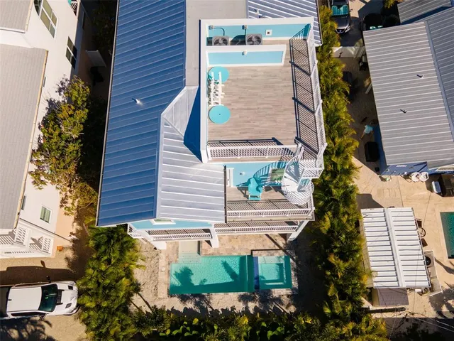 $2,870,000 | 2410 Avenue B, Bradenton Beach, FL 34217