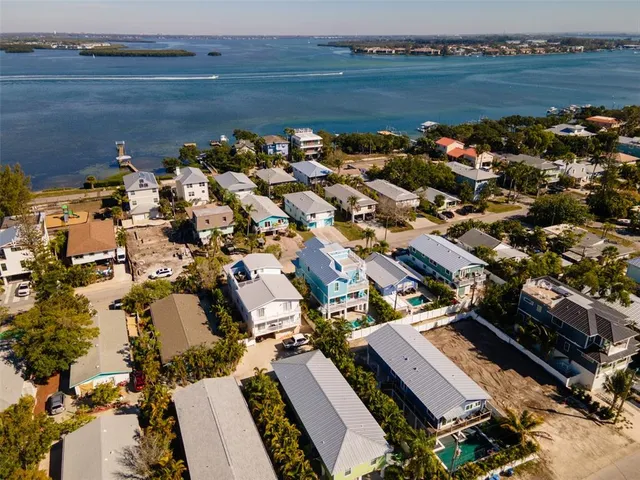 $2,870,000 | 2410 Avenue B, Bradenton Beach, FL 34217