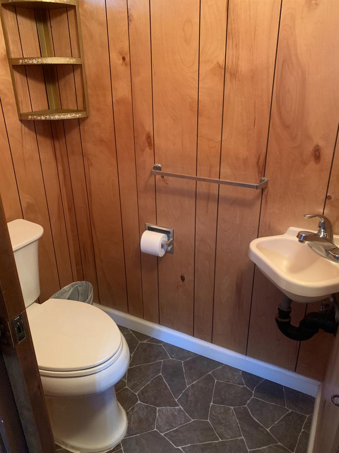 3901 Lake Road, Unit 197 West Sacramento, CA 95691 - Photo 30 of 49 half bath in bonus room