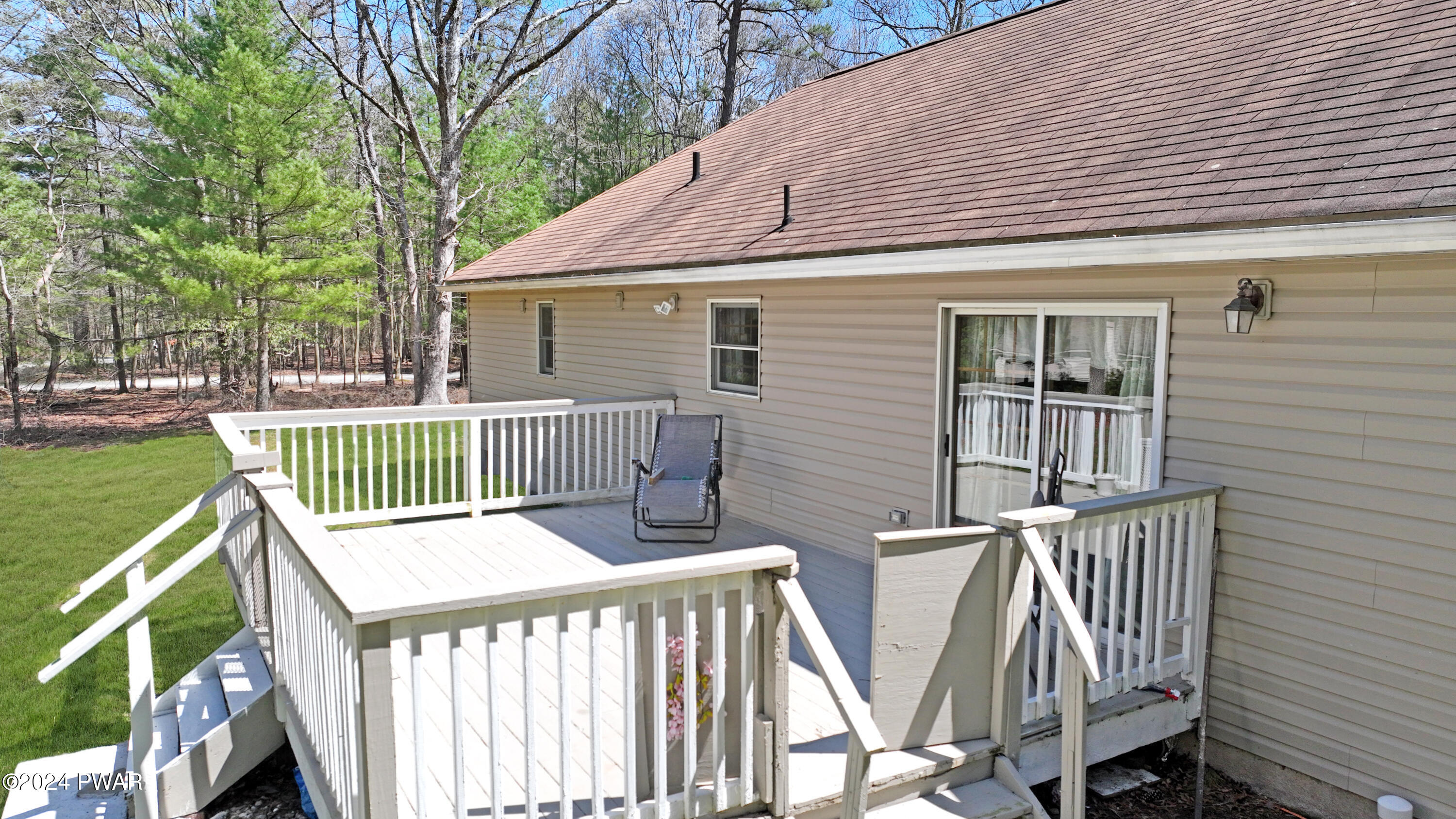 125 Squirrel Road Dingmans Ferry, PA 18328 - Photo 8 of 28 7
