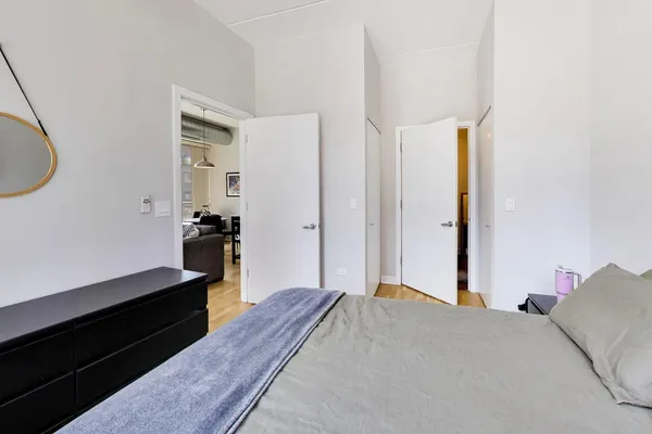 $415,000 | 650 West Wayman Street, Unit 404C, Chicago, IL 60661