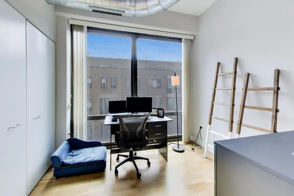 $415,000 | 650 West Wayman Street, Unit 404C, Chicago, IL 60661