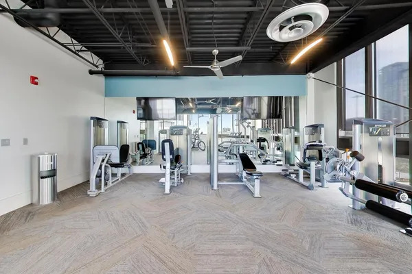 $415,000 | 650 West Wayman Street, Unit 404C, Chicago, IL 60661