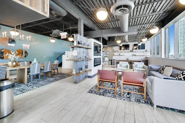 $415,000 | 650 West Wayman Street, Unit 404C, Chicago, IL 60661