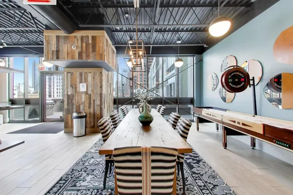 $415,000 | 650 West Wayman Street, Unit 404C, Chicago, IL 60661