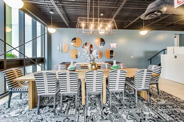 $415,000 | 650 West Wayman Street, Unit 404C, Chicago, IL 60661