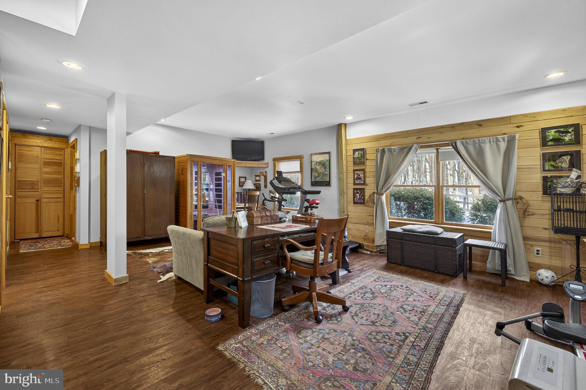 10418 Cliff Mills Road Marshall, VA 20115 - Photo 58 of 93 Lower Level Living