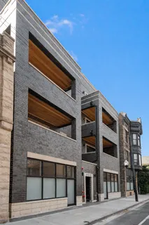 $299,000 | 2913 West Belmont Avenue, Unit 1A, Chicago, IL 60618