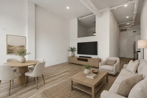 $299,000 | 2913 West Belmont Avenue, Unit 1A, Chicago, IL 60618