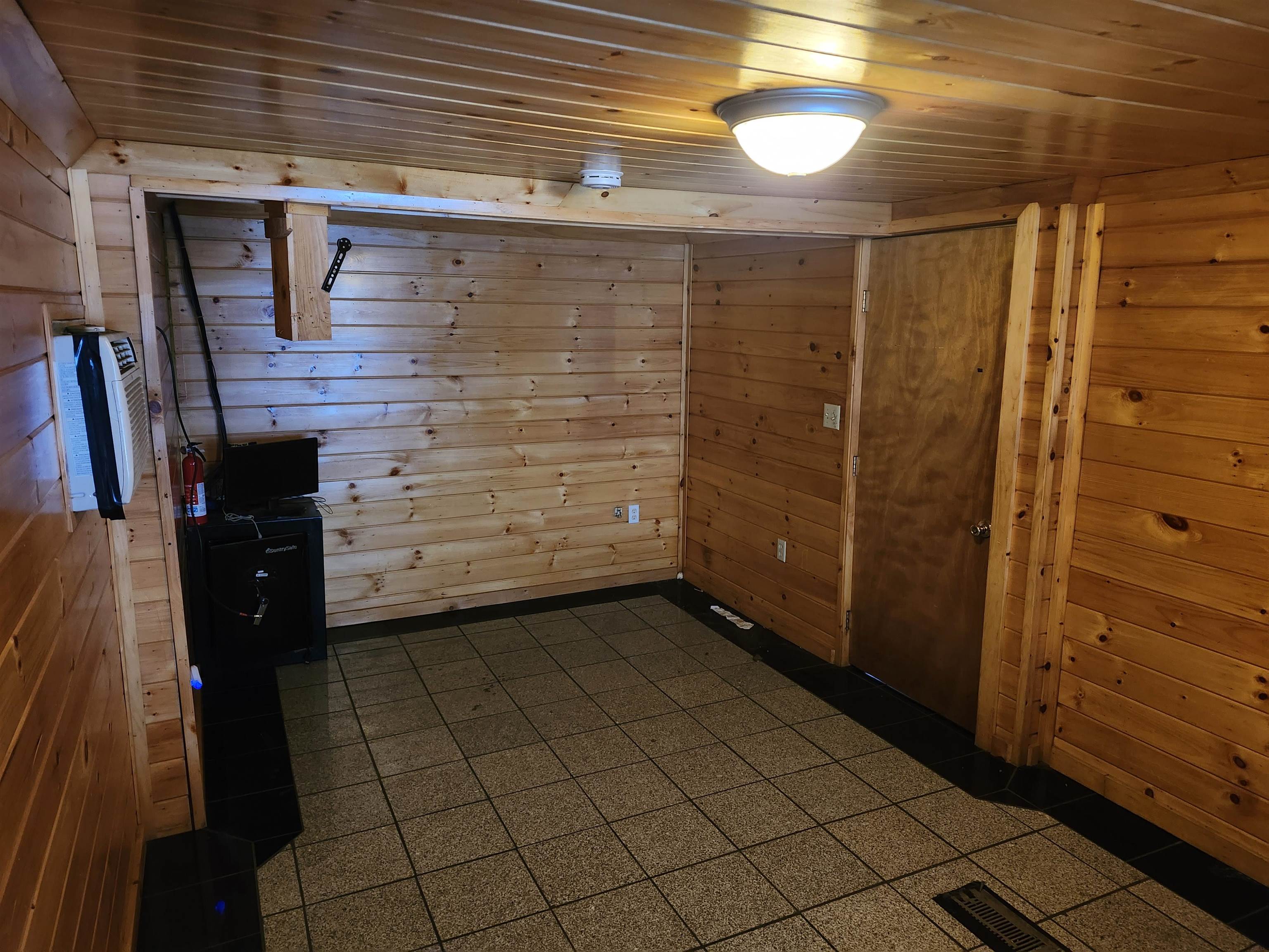 86 Ferguson Road, Unit 13A Clarksville, NH 03592 - Photo 27 of 42