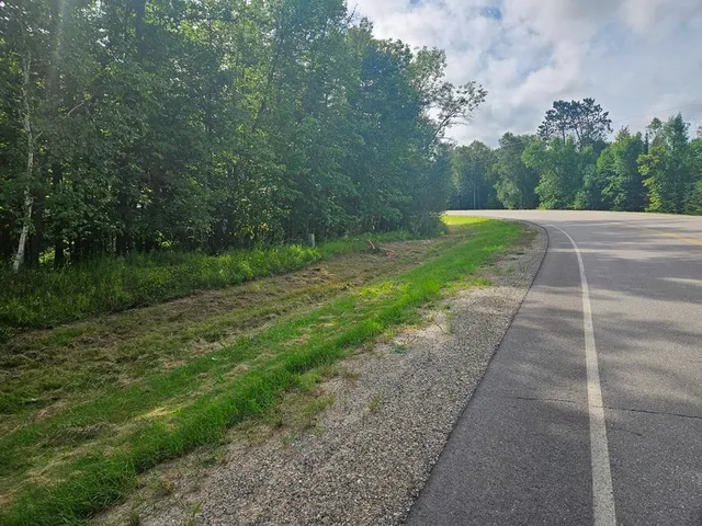 $75,000 | 1 County Road, Deer River, MN 56636