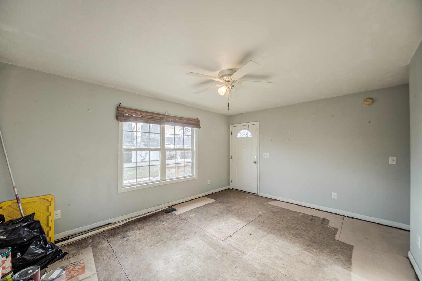 175 Crawford Hill Road Goodlettsville, TN 37072 - Photo 6 of 21 a view of an empty room with a window