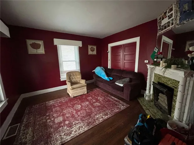 $75,000 | 319 Cedar Avenue, Sharon, PA 16146