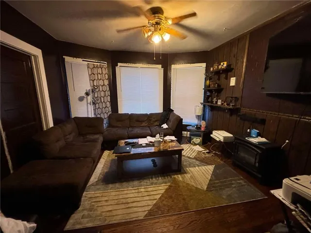 $75,000 | 319 Cedar Avenue, Sharon, PA 16146