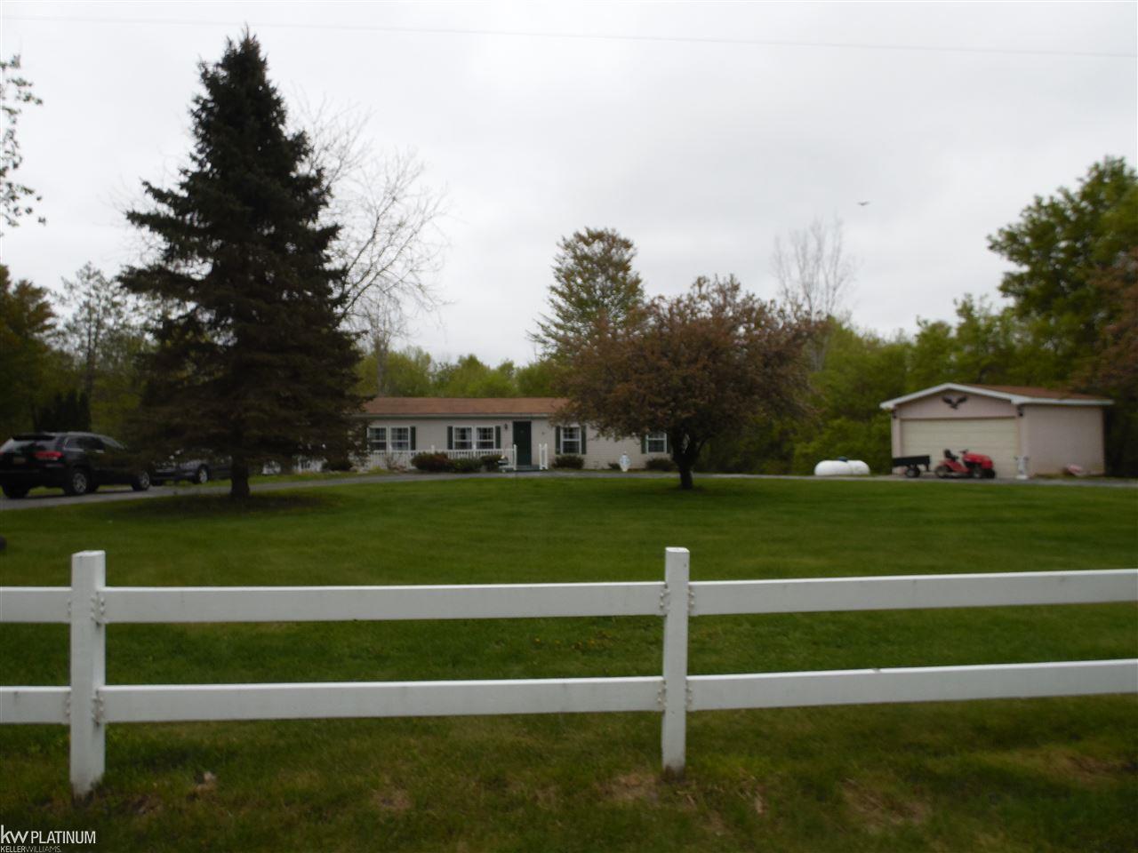 6856 Wiltsie Road Lexington, MI 48450 - Photo 1 of 21 31348072.JPG