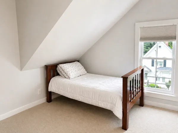 $3,400 | 7 Forest Avenue, Unit 2, Natick, MA 01760
