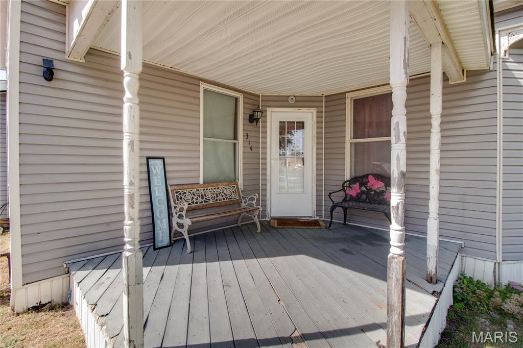 312 North Main Street Medora, IL 62063 - Photo 3 of 30