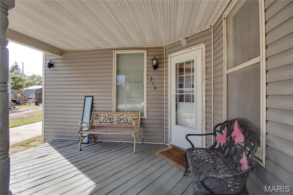 312 North Main Street Medora, IL 62063 - Photo 5 of 30