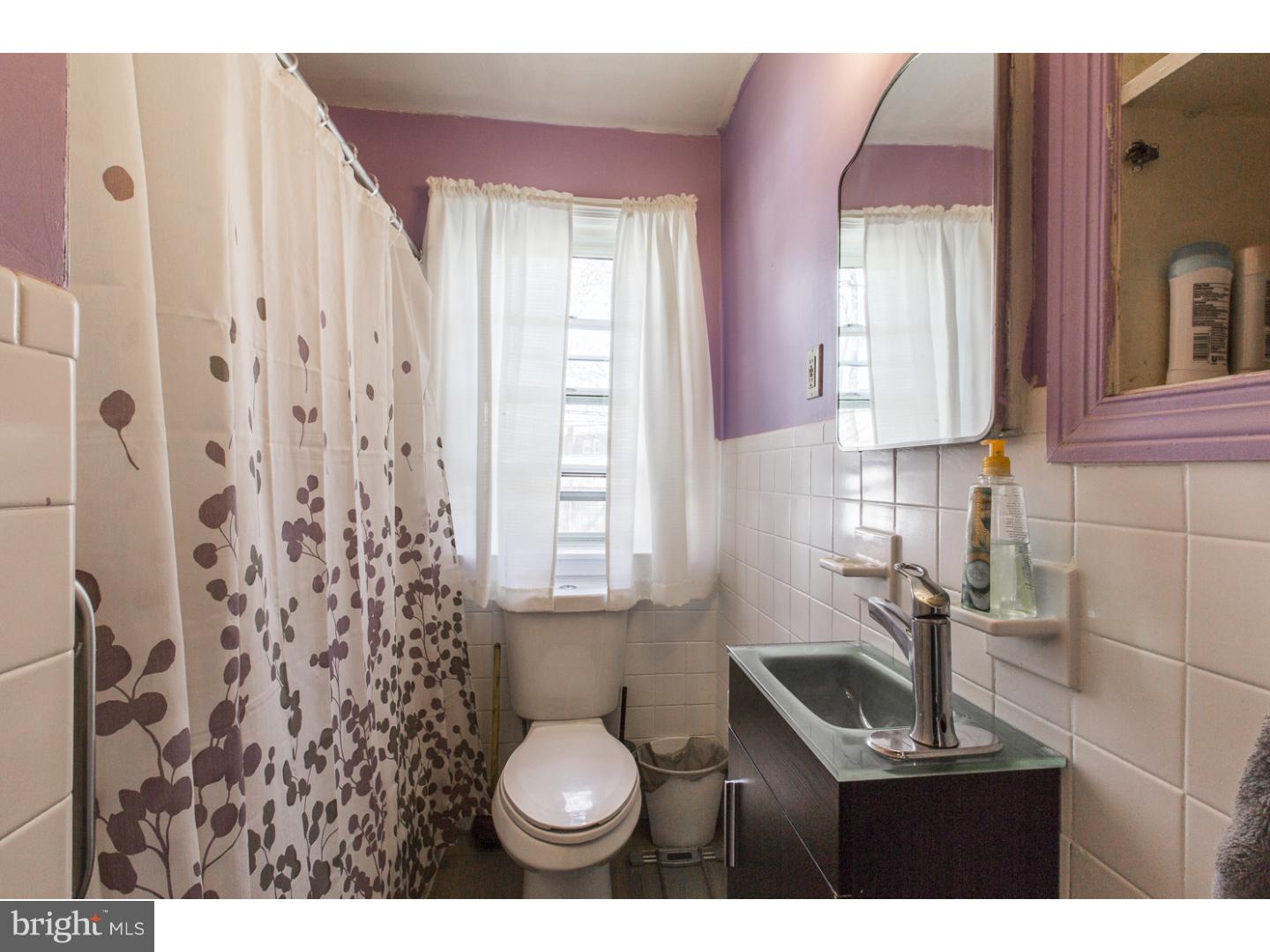 822 Fairview Road Swarthmore, PA 19081 - Photo 15 of 25 Bathroom