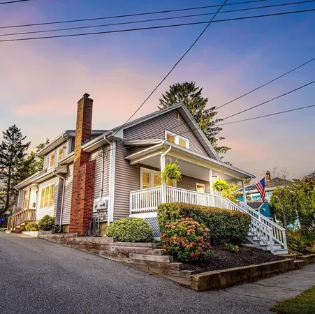 $570,000 | 23 Winthrop Avenue, Unit 1, Beverly, MA 01915