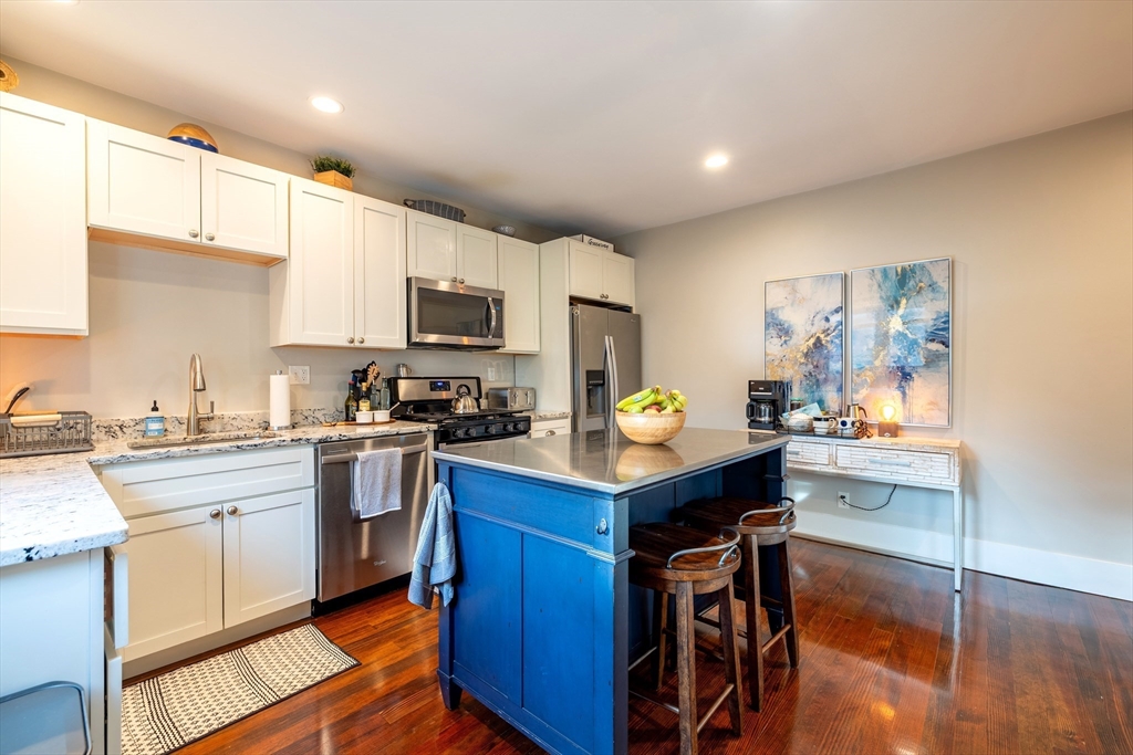 23 Winthrop Avenue, Unit 1 Beverly, MA 01915 - Photo 11 of 42