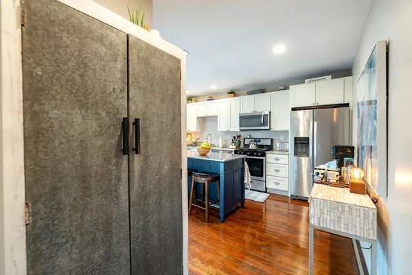 $570,000 | 23 Winthrop Avenue, Unit 1, Beverly, MA 01915