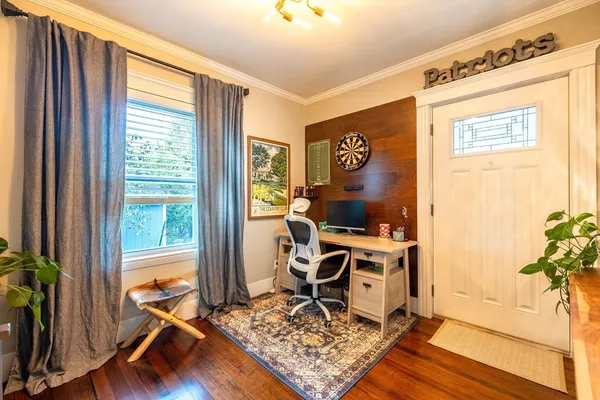 $570,000 | 23 Winthrop Avenue, Unit 1, Beverly, MA 01915