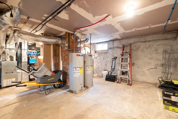 $570,000 | 23 Winthrop Avenue, Unit 1, Beverly, MA 01915