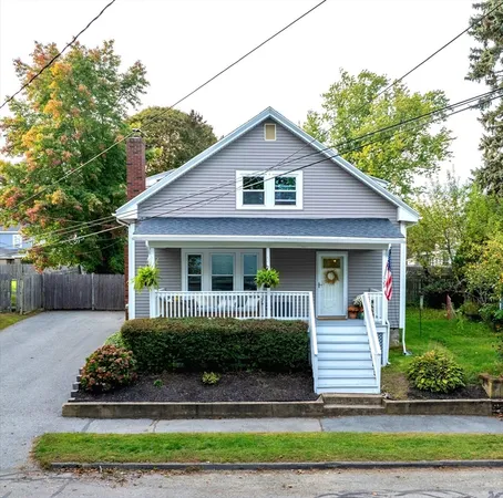 $570,000 | 23 Winthrop Avenue, Unit 1, Beverly, MA 01915