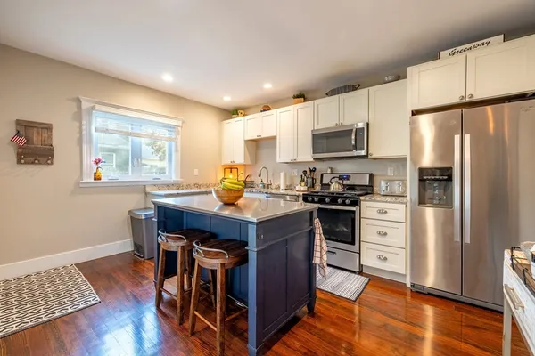 $570,000 | 23 Winthrop Avenue, Unit 1, Beverly, MA 01915