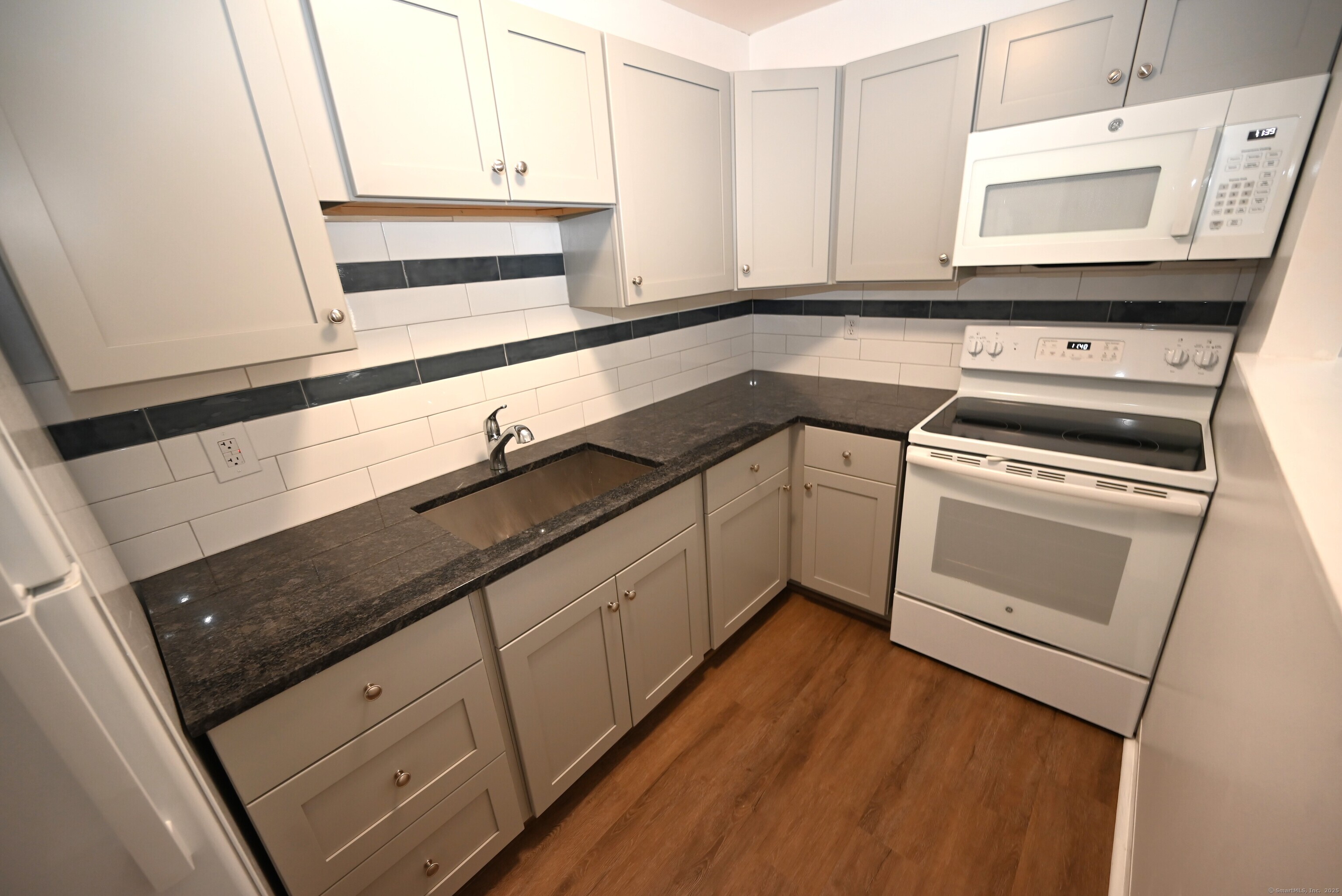113 Union Street, Unit Z Deep River, CT 06417 - Photo 9 of 16