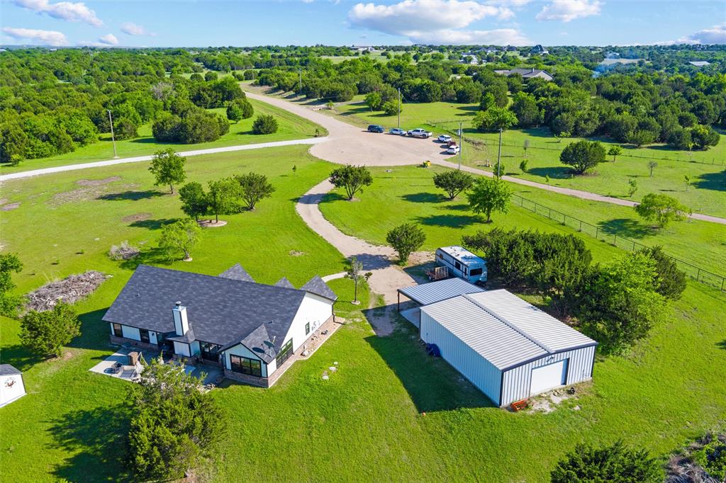 1026 Julia Court Rio Vista, TX 76093 - Photo 6 of 39