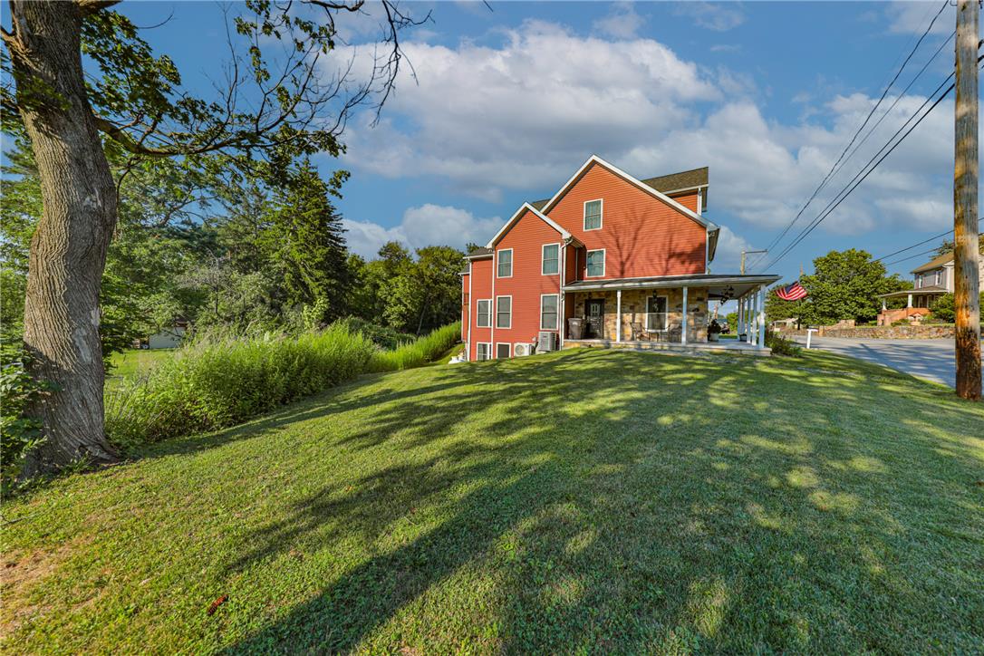 3823 Huckleberry Road Allentown, PA 18104 - Photo 6 of 45 Gallery Image 6