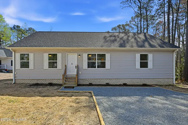 $349,000 | 858 Wildwood Circle, Hampstead, NC 28443