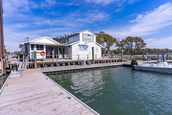 $349,000 | 858 Wildwood Circle, Hampstead, NC 28443