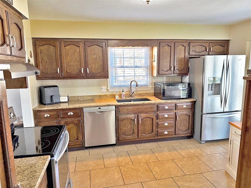 1608 Southwest 21st Street Blue Springs, MO 64015 - Photo 19 of 94