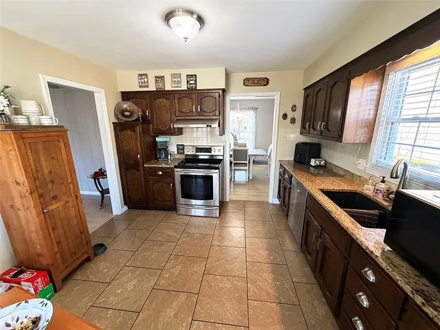 $339,900 | 1608 Southwest 21st Street, Blue Springs, MO 64015