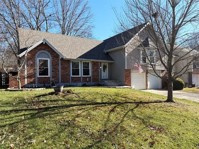 $339,900 | 1608 Southwest 21st Street, Blue Springs, MO 64015
