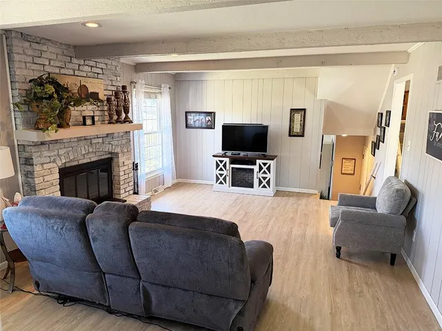 $339,900 | 1608 Southwest 21st Street, Blue Springs, MO 64015