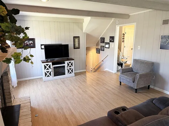 $339,900 | 1608 Southwest 21st Street, Blue Springs, MO 64015