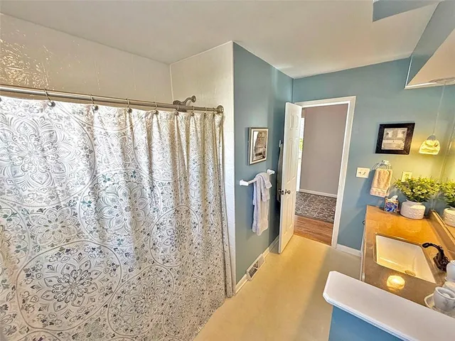 $339,900 | 1608 Southwest 21st Street, Blue Springs, MO 64015