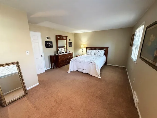 $339,900 | 1608 Southwest 21st Street, Blue Springs, MO 64015